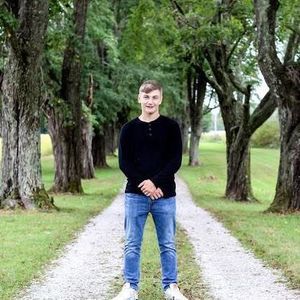 Meet your Posher, Cody